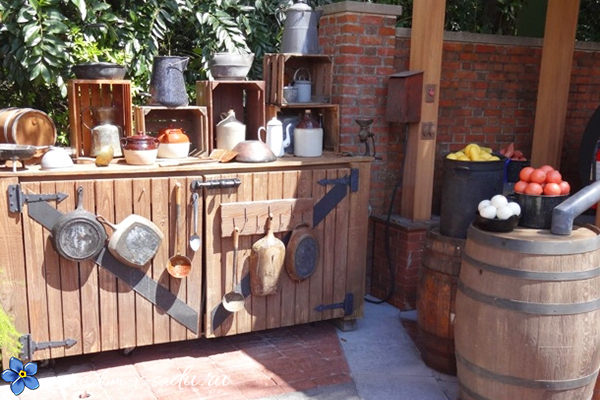 деревянная дачная кухня